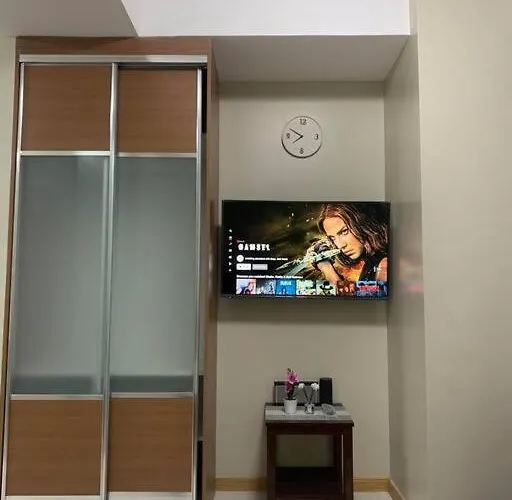 Milia W/ Free Use Of Swimming Pool & Gym Apartment