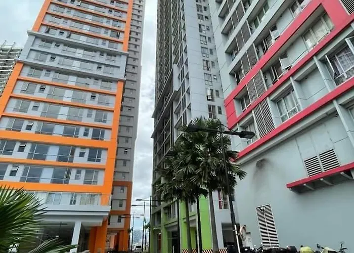 Milia W/ Free Use Of Swimming Pool & Gym Apartment